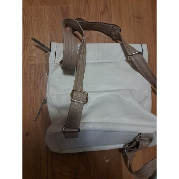 Simply Noelle Backpack Womens Beige Large Purse Bag Pockets Top Flap Snaps Zip - Picture 10 of 16